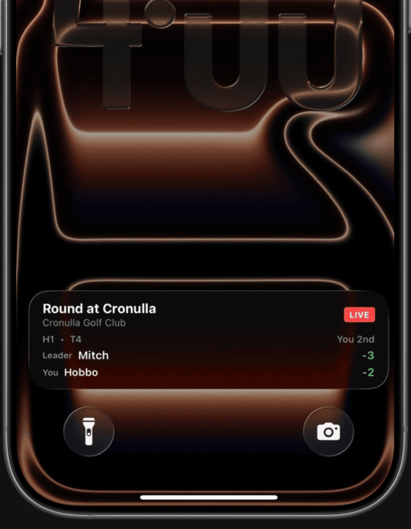 On Tour live leaderboard on an iPhone lock screen